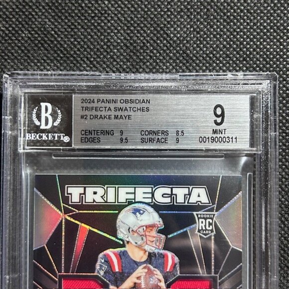 2024 Panini Obsidian Drake Maye Trifecta Swatches Jersey RC Rookie Patriots - Picture 2 of 3
